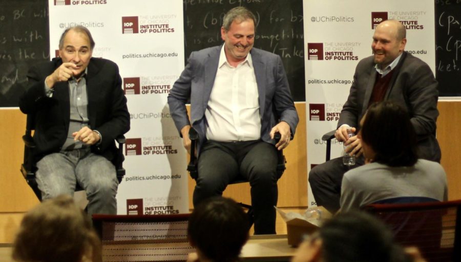On Oct. 24 IOP director David Axelrod (left) discusses the 2016 presidential election with John Weaver (center), chief strategist for John Kasich’s presidential campaign, and Glenn Thrush (right), chief White House political correspondent.