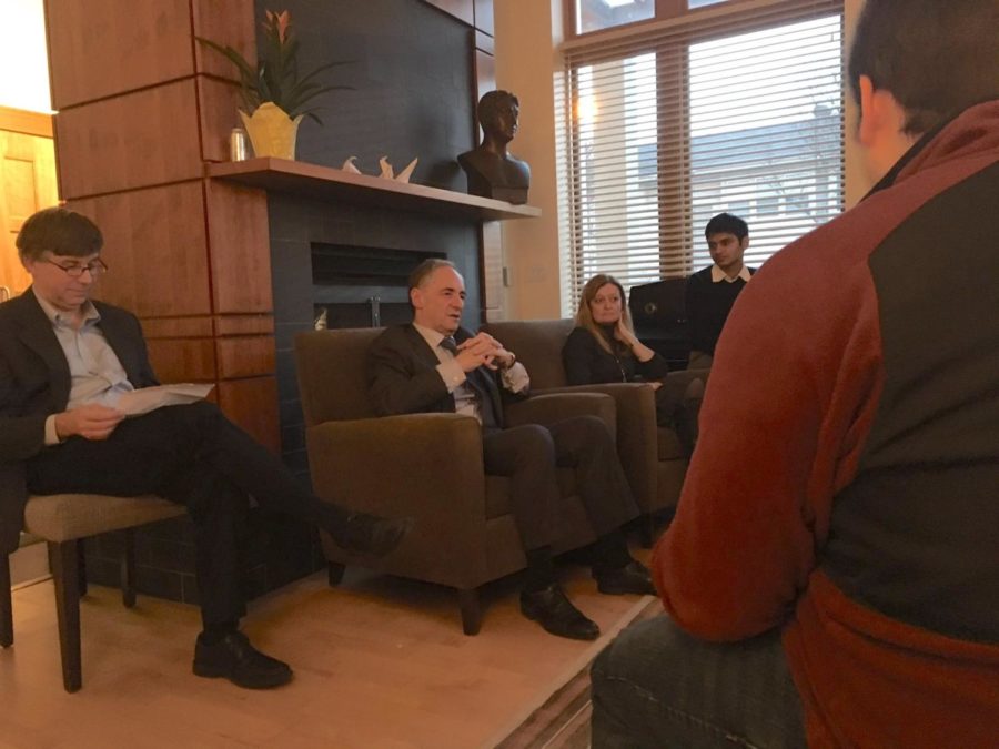 President Zimmer talked with students in Renee Granville-Grossman Residential Commons last week.