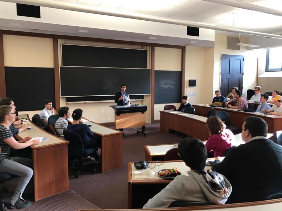 Ishmael Khalid, the first Bedouin Israeli diplomat to ever serve in the Israeli government, spoke at the University of Chicago this past Thursday.