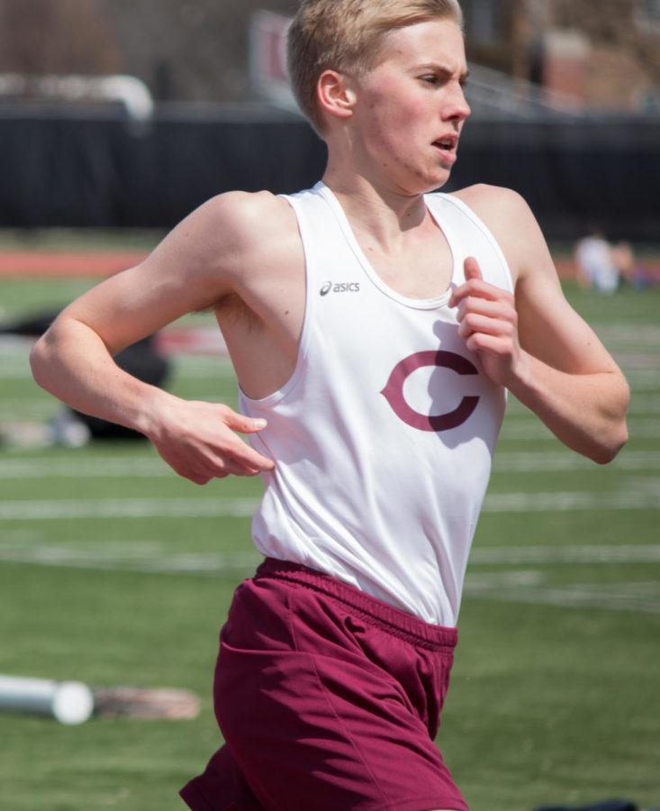 Second-year Andrew Kates powers through his long-distance race.