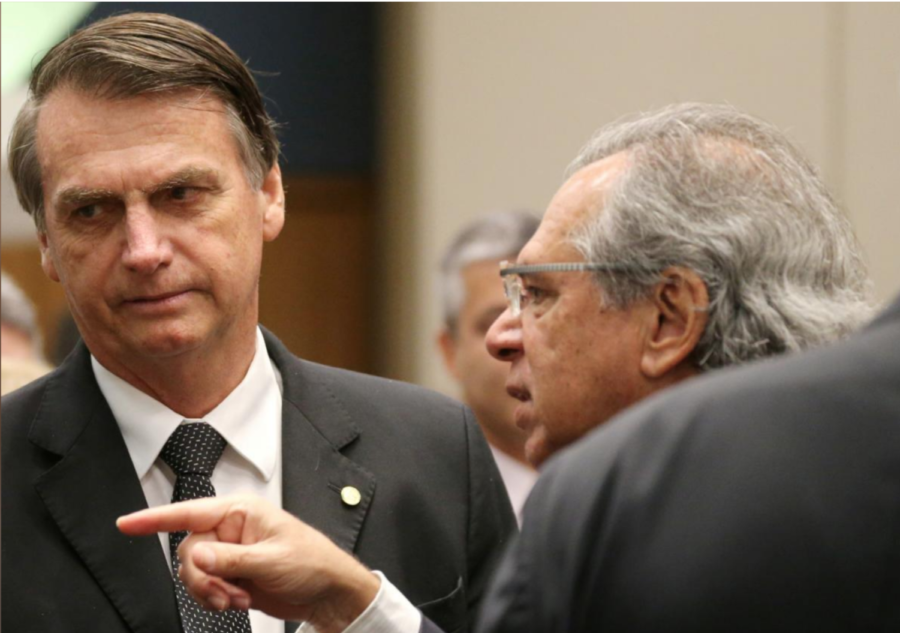 Paulo+Guedes+%28right%29+speaks+with+Jair+Bolsonaro%2C+the+frontrunner+in+Brazil%E2%80%99s+presidential+election.
