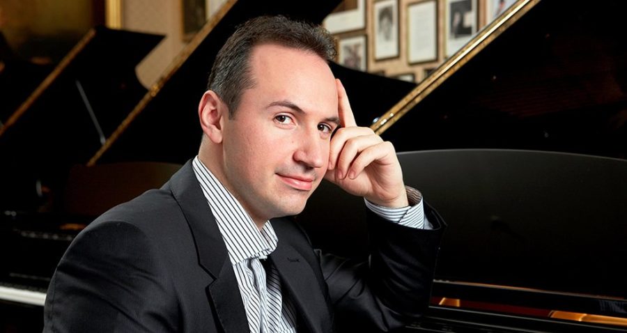 Simon Trpčeski performed Rachmaninov’s Third Piano Concerto with the Chicago Symphony Orchestra