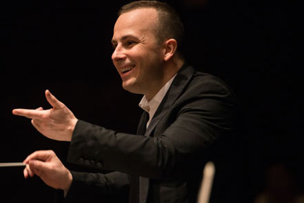 Maestro Yannick Nézet-Séguin and the Orchestre Métropolitain (OM) de Montréal earned over 7 minutes of standing ovation at the Chicago Symphony Center.