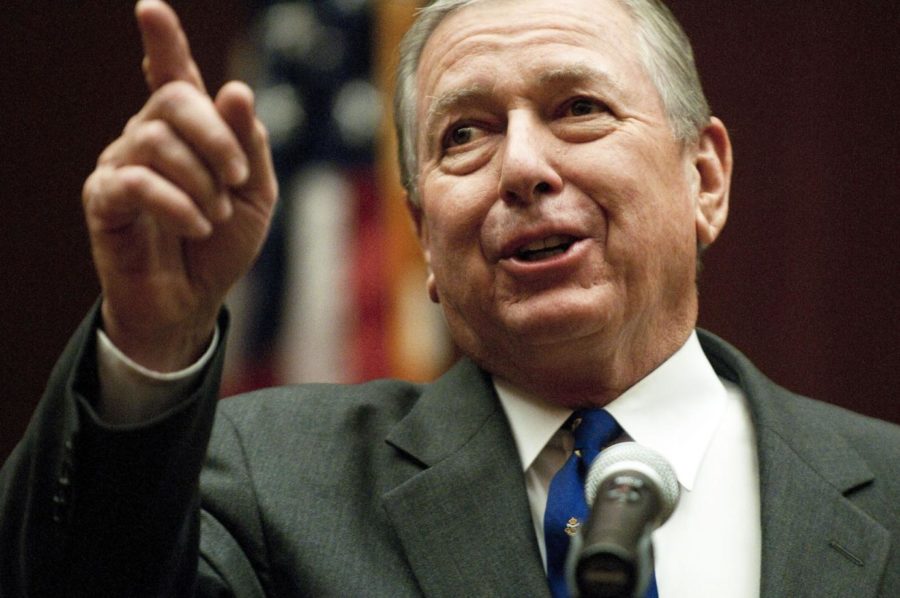 Former+Attorney+General+John+Ashcroft+%28J.D.%E2%80%9967%29+speaking+at+a+Law+School+event+in+2011.