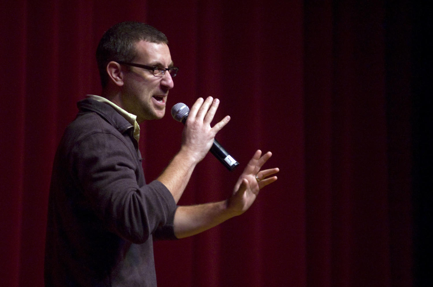 Comedian and Daily Show Co-Executive Producer Rory Albanese performs standup at Mandel Hall on Saturday night.