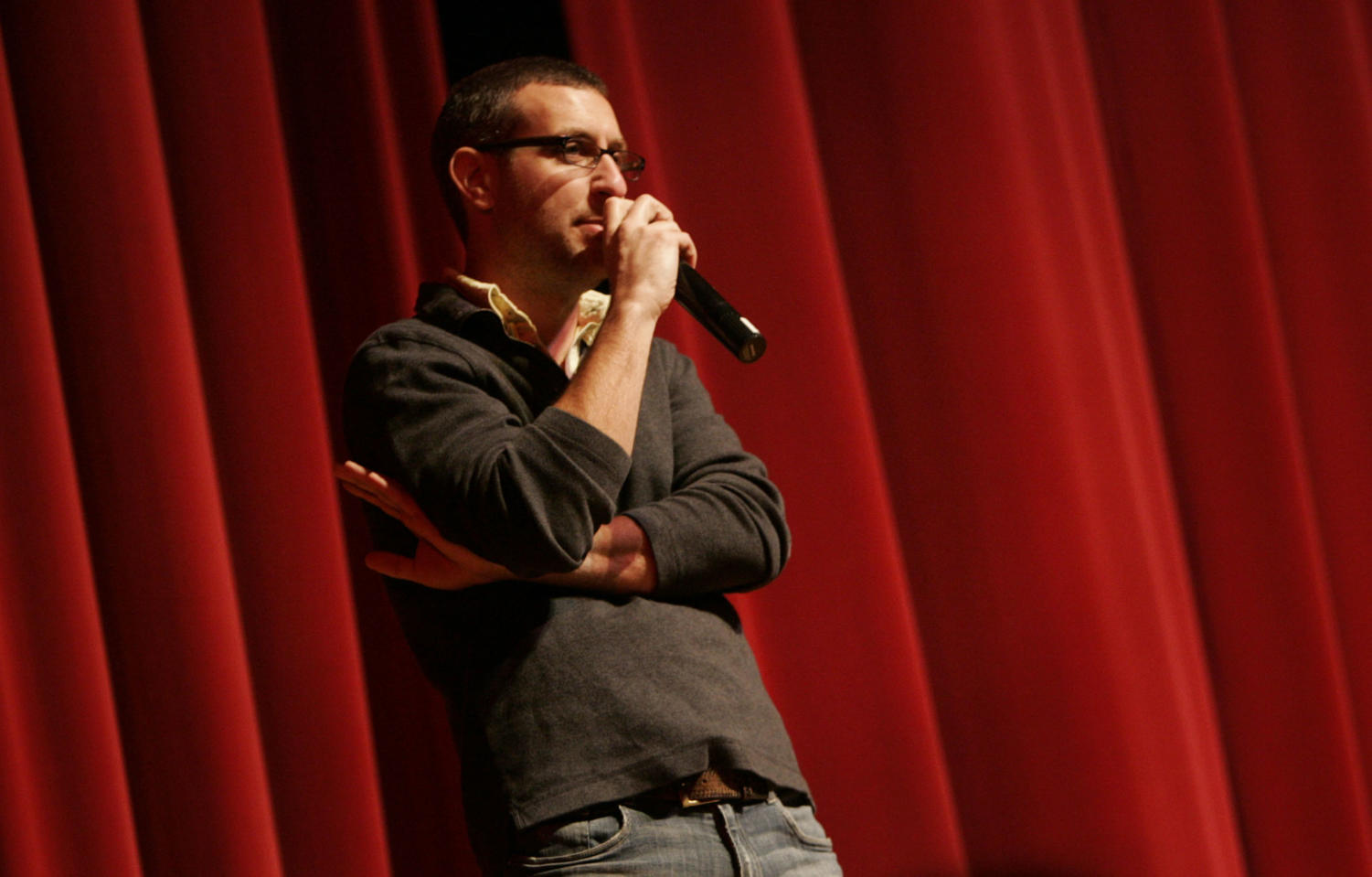 Comedian and Daily Show Co-Executive Producer Rory Albanese performs standup at Mandel Hall on Saturday night.