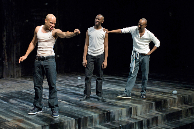 (left to right) Glenn Davis, Phillip James Brannon and ensemble member K. Todd Freeman in SteppenwolfÕs The Brother/Sister Plays.