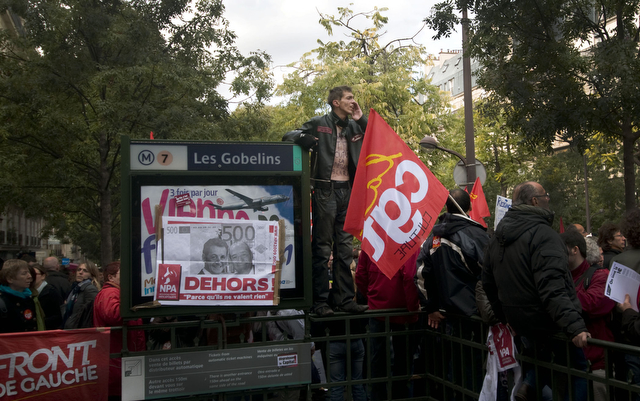 Student rioter protests against the reform at a riot near the Place d'Italie in Paris in early October. High school students traditionally play a large role in the French riots.