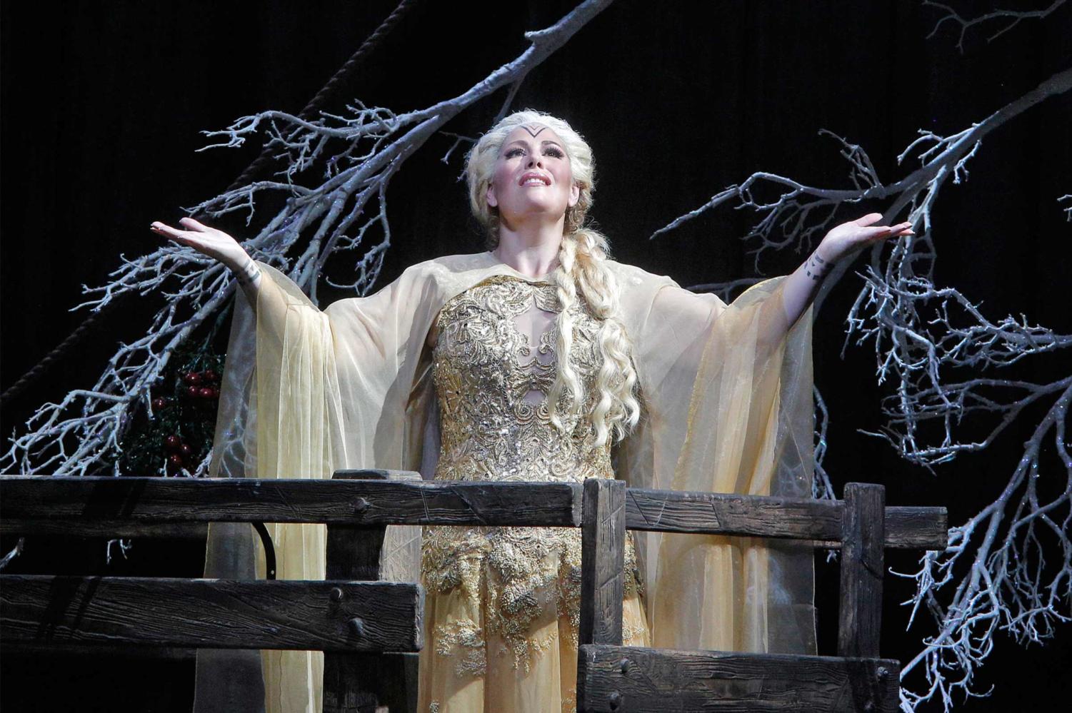 Sondra Radvanovsky as the Druid high priestess Norma. 