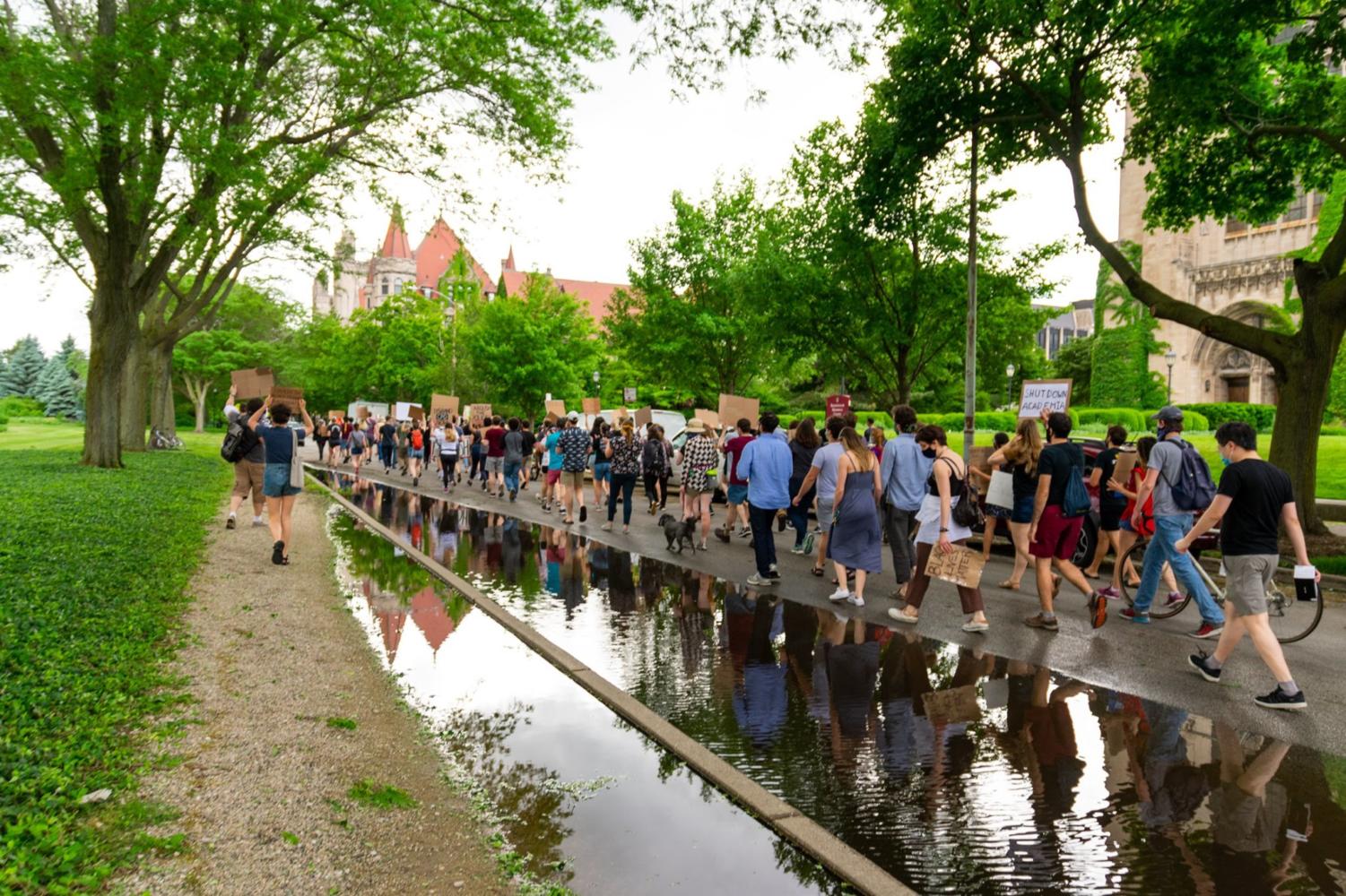 Protesters marched near the Midway during the #Strike4BlackLives March led by STEM departments at UChicago on June 10, 2020.