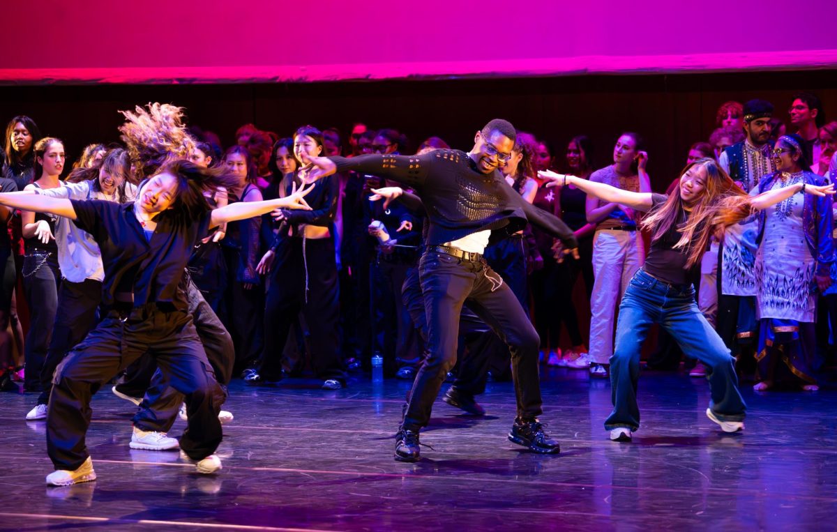 During the night’s finale, dancers stepped into an improvised Hip-hop sequence.