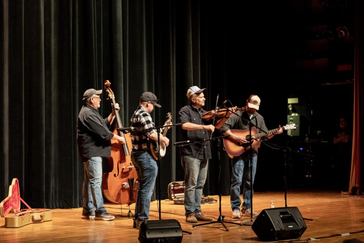 Gap Civil performs old-time folk at Mandel Hall. 