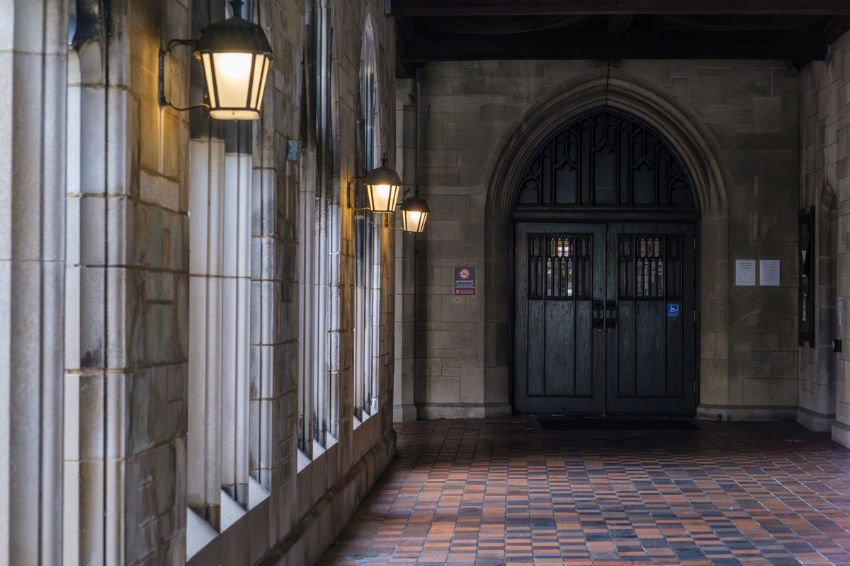 The west entrance of Ida Noyes Hall.